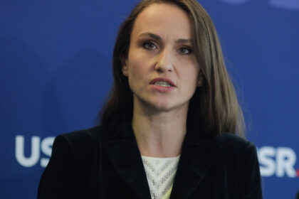exclusiv ministrul de externe oana toiu explica de ce a rechemat o de la postul din new york pe fata fostului deputat psd radu cristescu 686e2040cbbd2