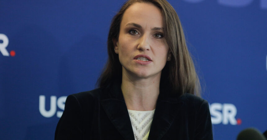 exclusiv ministrul de externe oana toiu explica de ce a rechemat o de la postul din new york pe fata fostului deputat psd radu cristescu 686e2040cbbd2