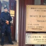 exclusiv video perchezitii la executorul judecatoresc vasile deacu procurorii cauta probe in legatura cu unele dosare 686ce5c93cf2a