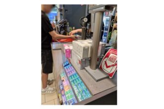 foto atentat la siguranta alimentara a clientilor acuza oamenii la un magazin profi din constanta iata despre ce este vorba 686e8178252b9