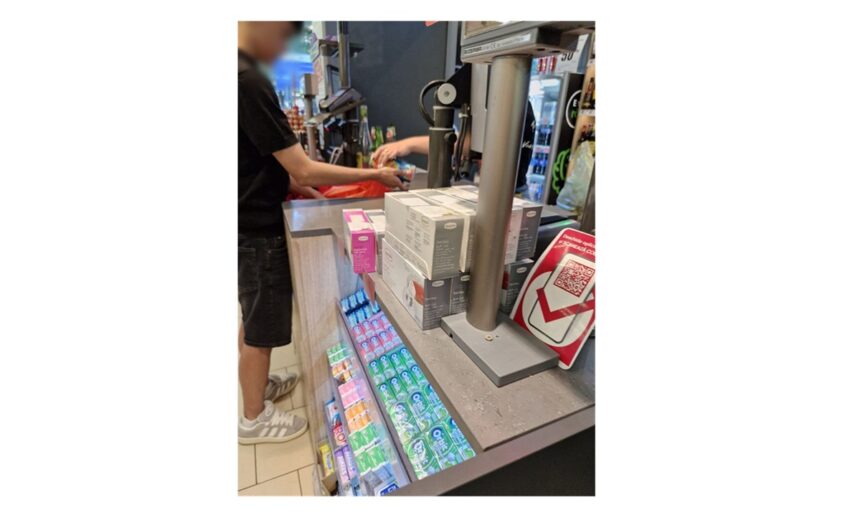 foto atentat la siguranta alimentara a clientilor acuza oamenii la un magazin profi din constanta iata despre ce este vorba 686e8178252b9