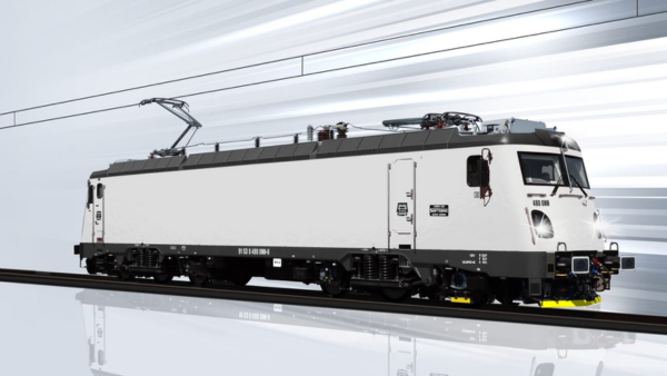 foto compania romaneasca softronic livreaza locomotive in slovacia 68873475ae281