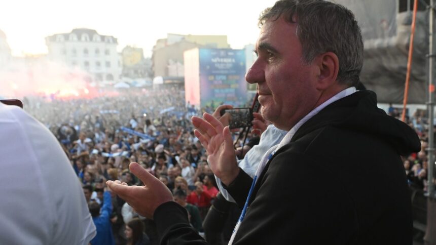 foto cu cine s a vazut gica hagi inainte de fcsb farul regele a mers la marii rivali ai campioanei 6883bc4daf920