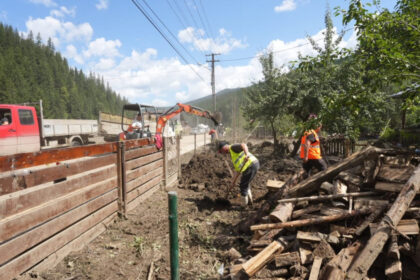 foto romania lovita de fenomene extreme pompierii au avut 1 700 de interventii intr o singura zi 688b4d23cbf07