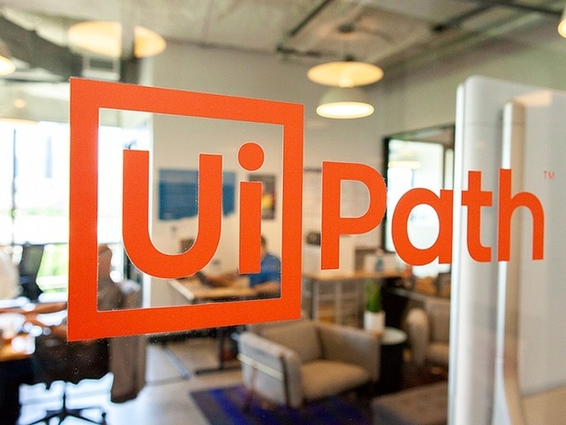 foto uipath l a numit pe david popovici drept ambasador global 68669ecb4e224