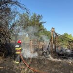 foto video incendiu puternic in bestepe din judetul tulcea doua anexe distruse si doua locuinte in pericol 68864c83b74a6