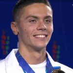 galerie foto david popovici surpriza pe podiumul mondial ce a primit pe langa medalie si cine l a premiat 6888c31780887