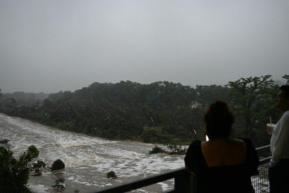 galerie foto dezastru in texas 51 de morti 27 de fete sunt inca disparute ce se stie pana acum despre inundatiile devastatoare din regiune 686a3d470aab9