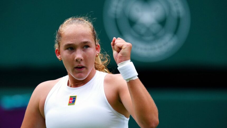galerie foto dictatura rusoaicelor la wimbledon ucigasa cu chip de inger a dat de pamant cu vedeta americanilor 686c253d43532