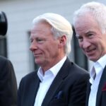 galerie foto reactie in stil john mcenroe ce i a spus lui bjorn borg cand a auzit ca si a vandut trofeele castigate la wimbledon 686cf555c95fe