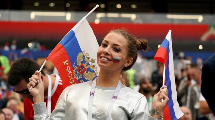 galerie foto rusoaica minune de la wimbledon fermecatoare si plina de bani de neoprit la londra 686c01ba7ee3c