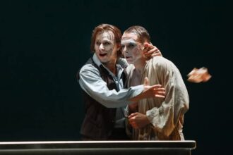 gertrude un spectacol hipnotic semnat silviu purcarete in premiera la seas 2025 686b2c7d471fd