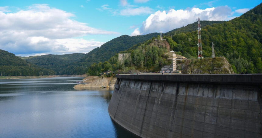 hidroelectrica incepe golirea lacului vidraru pentru prima data dupa anul 1974 688b74bd662a3
