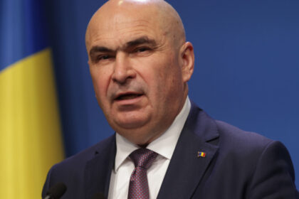 ilie bolojan si vicepremierul dragos anastasiu sustin azi la 1700 o conferinta de presa despre reforma companiilor de stat 687f6d04d9faf
