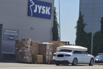 imagini incredibile in constanta posesor unui audi surprins cu salteaua pe masina 68723c22875a6