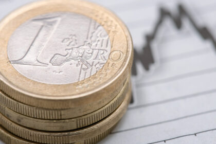 in 2025 romania s a indatorat cu aproape un miliard de euro la fiecare luna la cat a ajuns datoria externa a tarii 68755411ed5ae