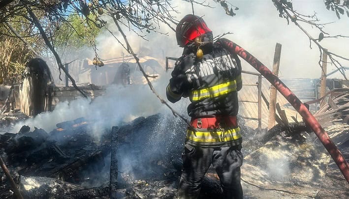 incendiu la o ferma la iesirea din nuntasi spre cogealac 6877626b7d48a