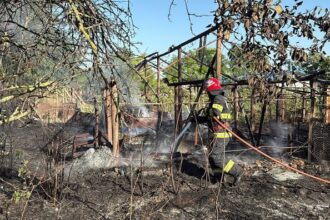 incendiu violent in localitatea bestepe judetul tulcea un barbat a ajuns la spital 68867079d2e30