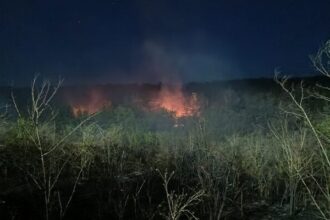 incendiu violent in satul casian au intervenit pompierii cu 7 autospeciale de stingere 6874a03e87866