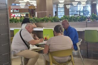 inspectorii ansvsa au dat amenzi de peste 212 000 de euro comerciantilor de pe litoral iata primele rezultate ale comandamentului sezon estival 2025 68765355edba0