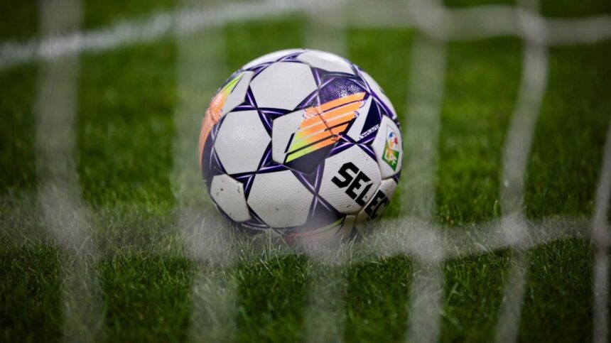 ireal un fotbalist maghiar a mers in probe la o echipa dar a jucat pentru adversari a gresit vestiarul 68791381af356