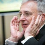 isarescu refuzat pentru un curs de schimb euro leu incorect firma sa viticola respinsa la o cerere de fonduri ue pentru o centrala fotovoltaica ce proiecte regenerabile mari din agricultura 688839cebbb82