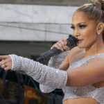 jennifer lopez a ajuns la bucuresti artista va sustine un concert in aceasta seara in piata constitutiei 6888871bab3a2