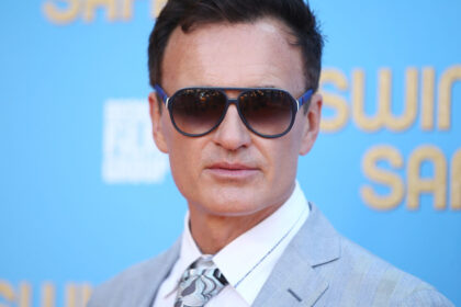 julian mcmahon a murit actorul cunoscut pentru rolurile din fantastic four si nip tuckavea 56 de ani boala care l a rapus 6868cc3cd8a5f
