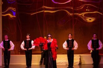 liliacul de johann strauss fiul la teatrul national de opera si balet oleg danovski 6876744931db2