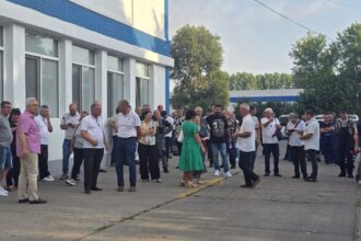 live foto video sute de angajati ai companiei de transport ct bus in protest rectificarea bugetara nu rezolva situatia de aici spun oamenii 6887088d6dc41