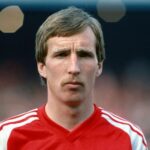liverpool vestile tragice curg a murit uriasul joey jones dublu campion european 687f7df3b778a