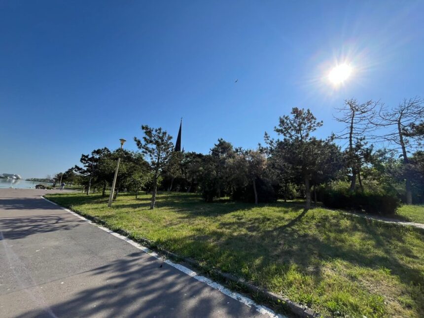 lucrarile de reabilitare a parcului tabacarie se apropie de final trenuletul ar putea fi repus in functiune 68718ef61ca74