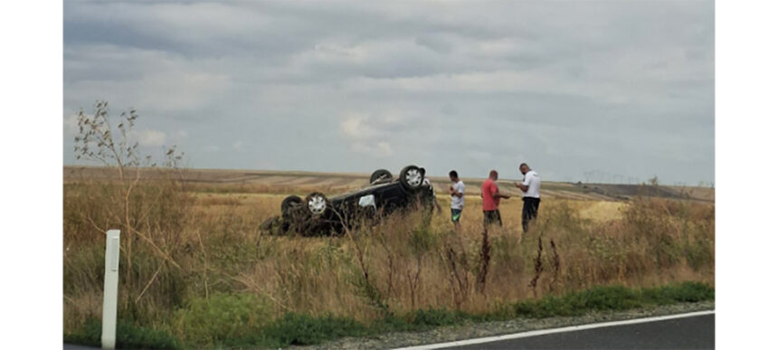 masina rasturnata pe dn 22 la mihail kogalniceanu sunt trei victime asistate medical 6888bd8e8e3df