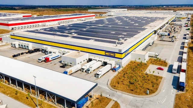metro romania a semnat un parteneriat cu e on si demareaza un program de instalare de panouri fotovoltaice pe acoperisul magazinelor 686d2ea57817a