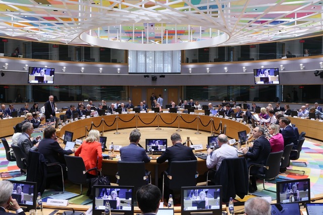 ministrul finantelor a prezentat la ecofin amploarea masurilor adoptate de romania pentru stabilizarea finantelor statului 686cfd297e153