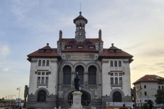 muzeul de istorie constanta lanseaza volumul intitulat comunitatea britanica din kustendjie 1857 1882 6880b91bd8ac9