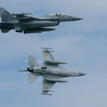 n am avut barbati de stat care sa ceara care au fost scaparile romaniei in programul achizitiei avioanelor f 16 modelul polonez 686eb771cf643