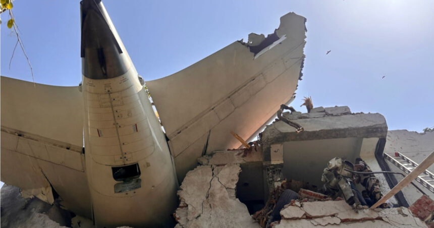 noua pista privind cauza accidentului in care un boeing 787 dreamliner al air india s a prabusit la 30 de secunde de la decolare 686e8cdbd680d