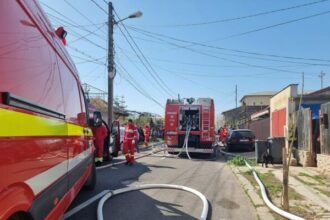 o casa a luat foc pe strada sasu dumitru din constanta 68775e6f38f1c