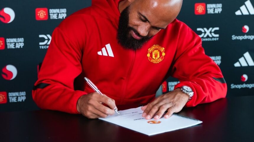 oficial manchester united si a prezentat transferul de 81 000 000e 687f3eb397752