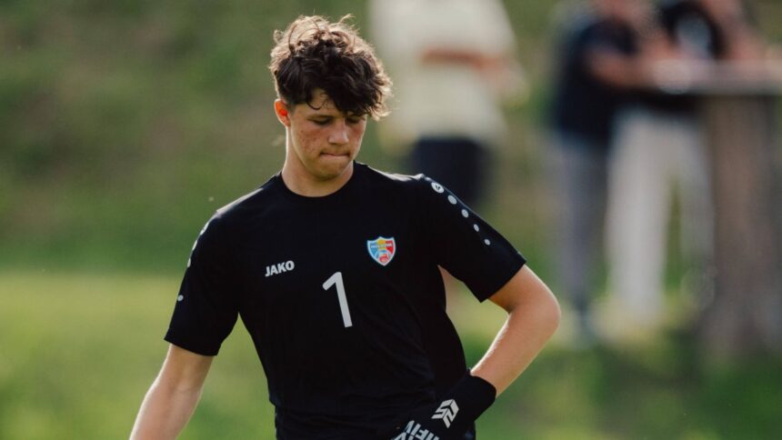 oficial moldovenii au dat lovitura portarul nationalei care are si cetatenie romana a semnat cu atletico madrid 686cf7c1479a2
