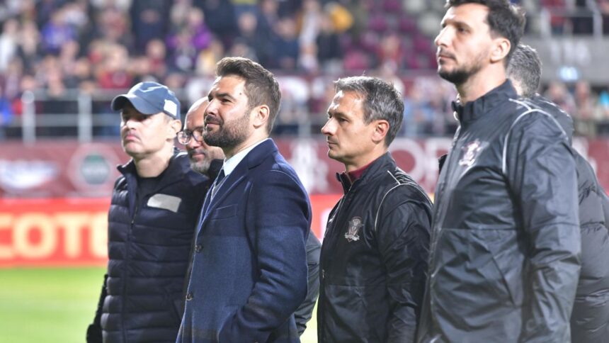 oficial varianta sapunaru a picat a fost secundul lui mutu si acum e antrenorul echipei din liga 2 bine ai venit 68839ca49a3c5