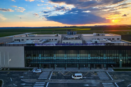 opt calatori in trei luni pe aeroportul din tulcea asta nu i opreste pe sefi sa faca angajari 688bb435a7b74
