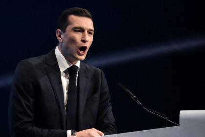 perchezitii la sediul din paris al partidului rassemblement national jordan bardella presedintele formatiuni denunta o hartuire 686e7db36e876