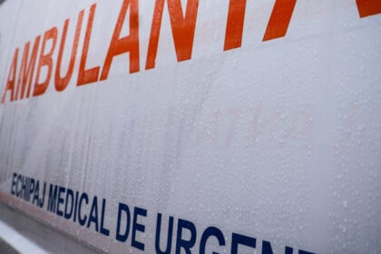 persoane intoxicate intr un parc din capitala dupa ce ar fi inhalat vapori din substante folosite la intretinerea aparatelor de joaca 6866b13211847