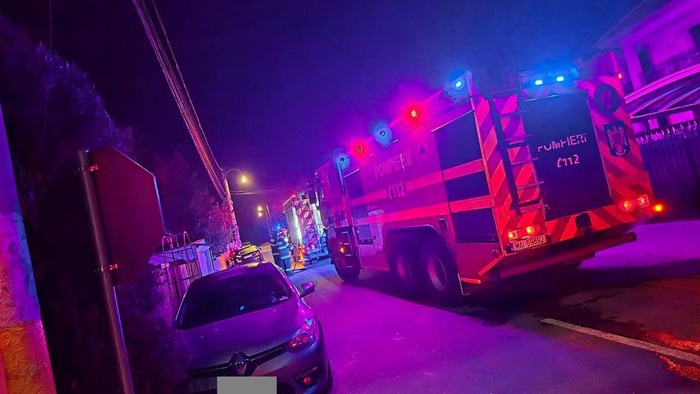 planul rosu activat in poarta alba incendiu langa azilul de batrani 686edee0b641d