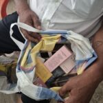 prins in flagrant vindea parfumuri false in fata unui hotel din eforie nord 686e4b5b421bb