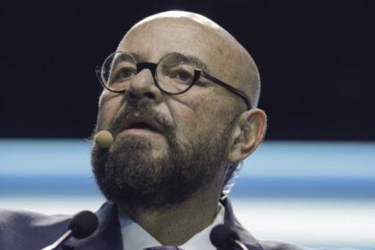 procurorii dna fac perchezitii acasa la piedone 687f2c162c3dc
