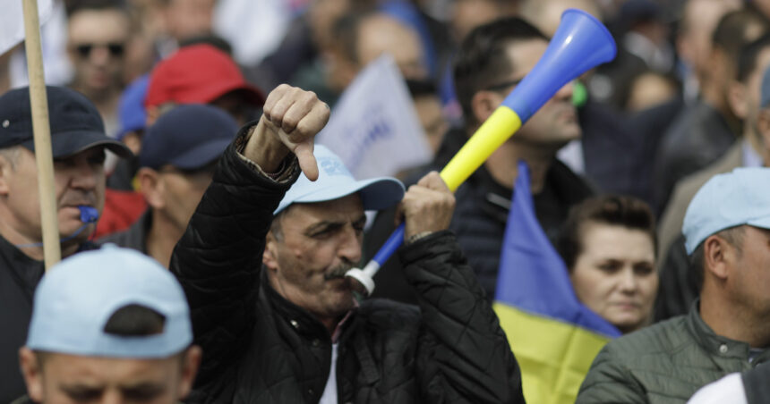 propunerea sindicalistilor bani de la buget pentru partide doar in anii in care romania se incadreaza in tinta de deficit 686acdf179e28