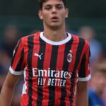 romanul de perspectiva a intrat in arsenal ac milan si a marcat la loviturile de departajare 6880fcf99e737
